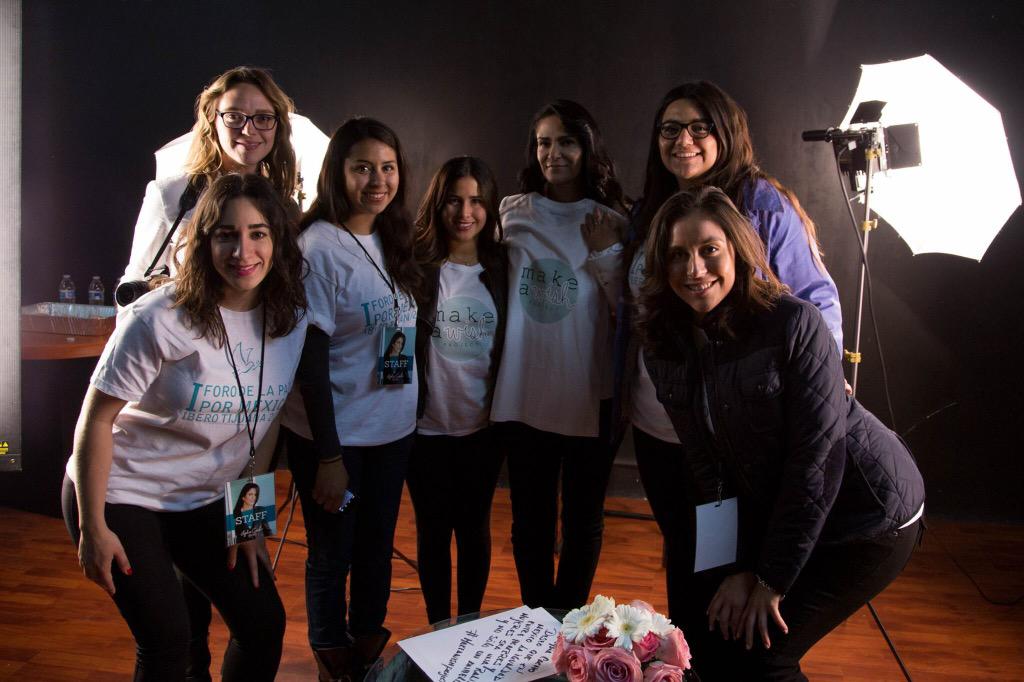 makeawishtj's tweet photo. Les presentamos al equipo de #MakeAWishProject y @NonStop_Prod http://t.co/OWHVV3UtmQ