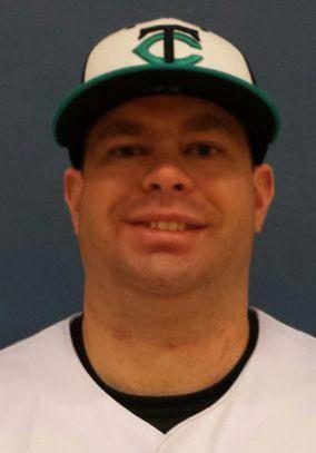 RT for mall guy 
FAV for tri-c baseball coach @TriCBaseball