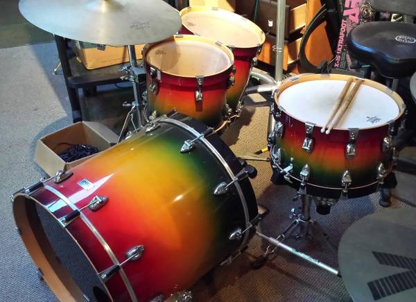 Drumming Groovru tweet media