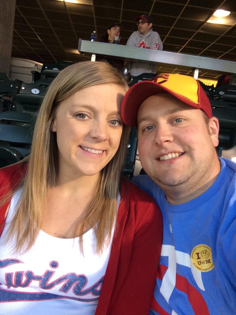 TraxlerDan's tweet photo. What a great night for a date night! @megantraxler @GopherSports @Twins #uofmnight http://t.co/RHQIbwIdVk