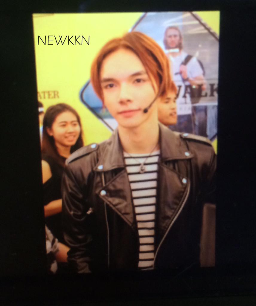 juumarn's tweet image. ไหนใครบอกว่าพี่สองแสกกลางแล้วไม่หล่อ😂 @Queenradin #milleniumboy