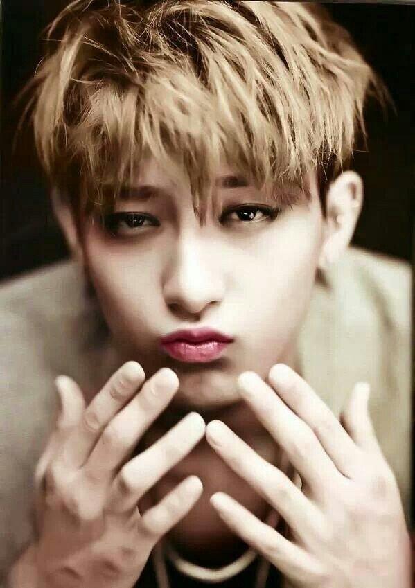 Happy Birthday Huang Zitao, hope your big BRIGHT STAR keeps on shining.  
