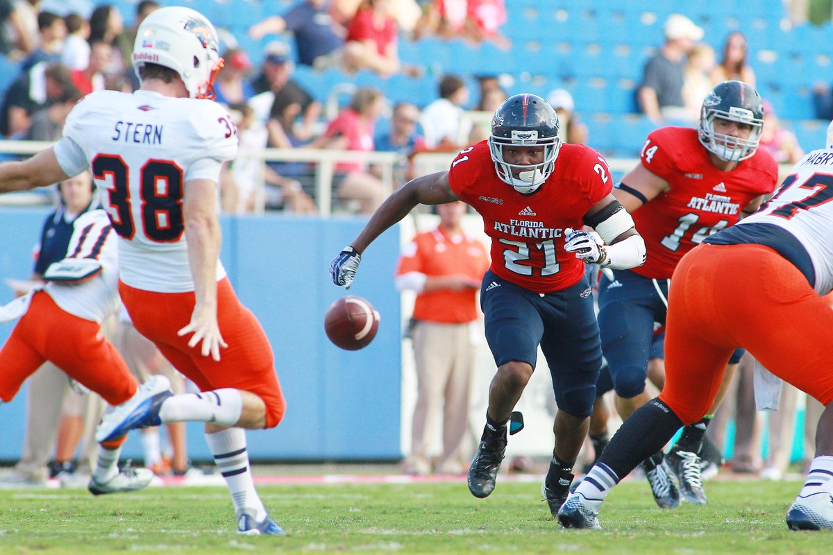 ConferenceUSA's tweet photo. .@FAU_football CB D'Joun Smith selected by the @Colts with the first pick of the third round of the #NFLDraft. http://t.co/ZQ0VWc7pdM