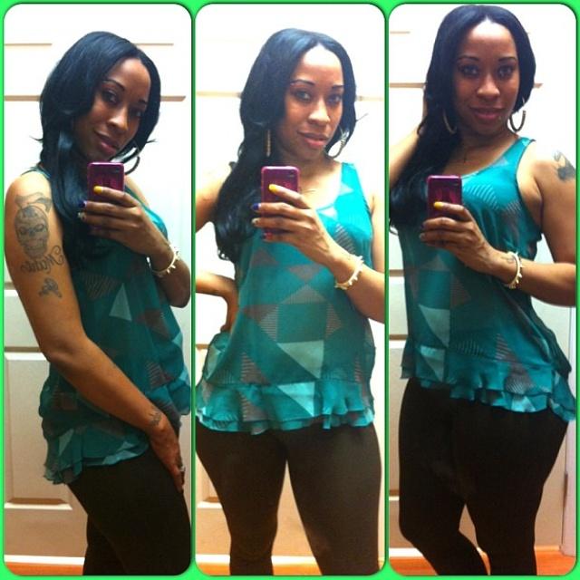 5starQueen_'s tweet photo. #FbF my iPhone📱 days #Im2Cute💋 #YouCantCompeteWhereYouDontCompare😉 http://t.co/8HCGeSQKTE