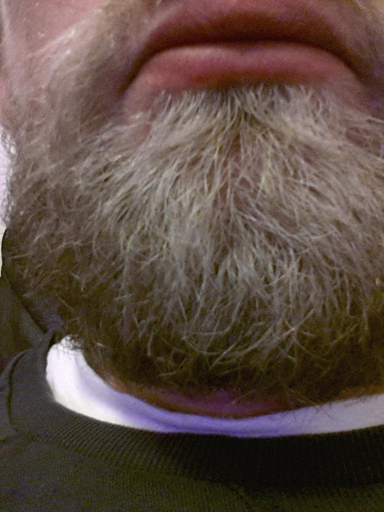 Sb69Simon's tweet photo. Beardage http://t.co/K2NioGqWta