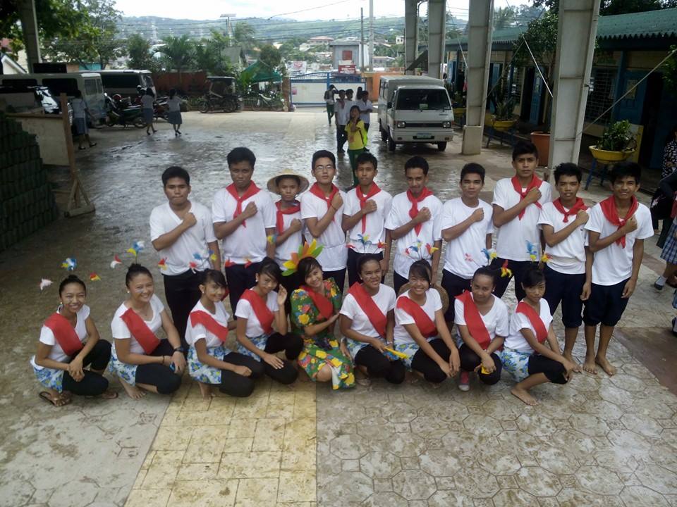 sultanians's tweet photo. KALAYAAN #finals http://t.co/xnkpFaBNGF