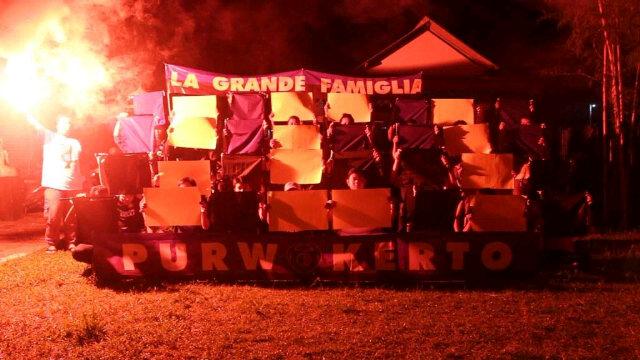 ICI_Purwokerto's tweet photo. Mohon ijin Coreo sederhana #DerbyDellaMadonnina dari #LaGrandeFamigliaICIPurwokerto Cc: @InterClubIndo @CN_ICI http://t.co/OlZzMocXKW