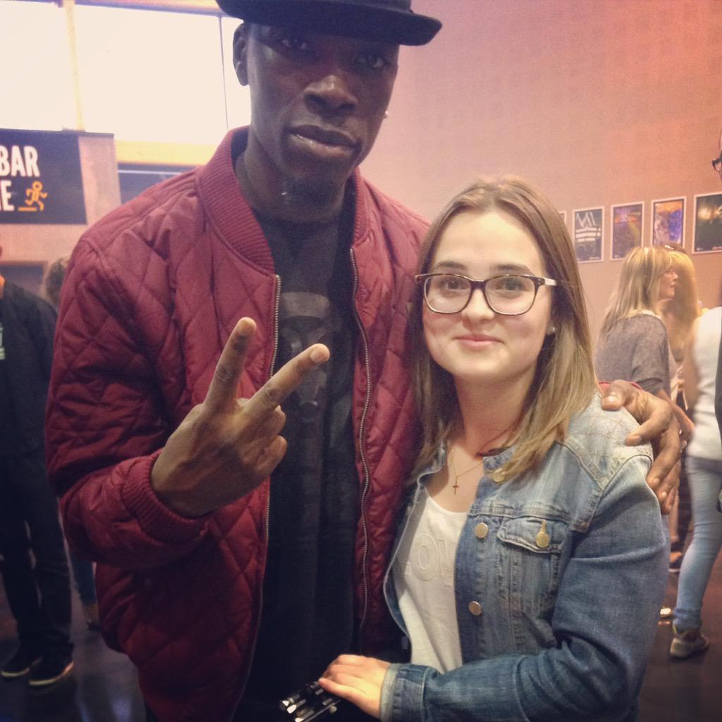 Chloe_Szr's tweet photo. Merci pour tout @tonydiez95 #FaitLeV 😚👌🏼 # http://t.co/NXYquAG91o