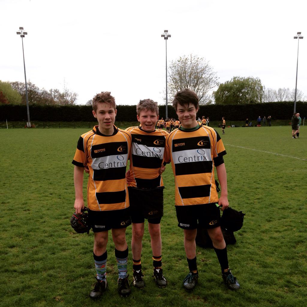WintonEmma's tweet photo. @Crfc07 front row boys http://t.co/E0NgFw80ct