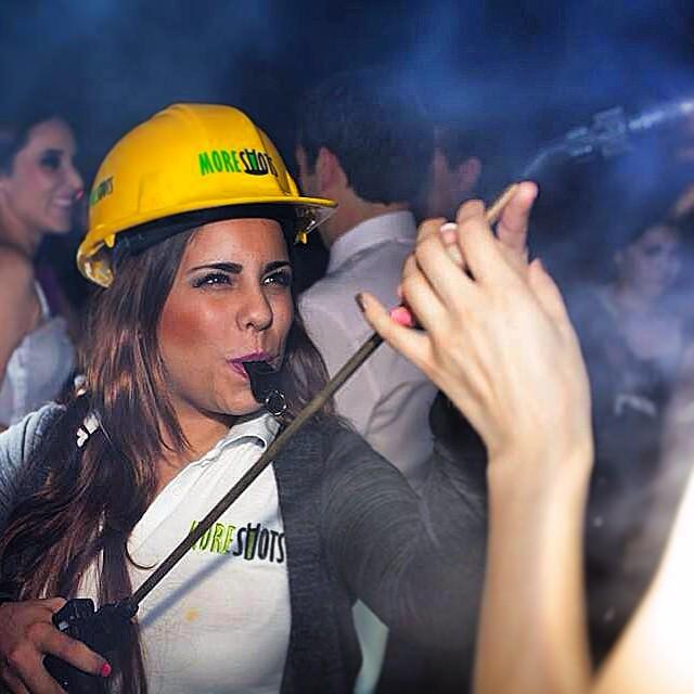 MoreShotsDF's tweet photo. La famosa y temible "Mochila Fumigadora" para "fumigar" a toda tu fiesta!! #MoreShotsDF #Mexico #DF #Fiesta #Party … http://t.co/V7dfdj7d4P
