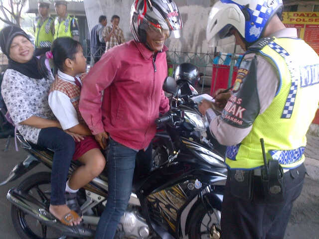 TMC Polda Metro Jaya tweet media