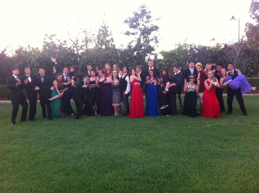 renejulianne's tweet photo. Prom🎀 http://t.co/Avy9DeTBKa
