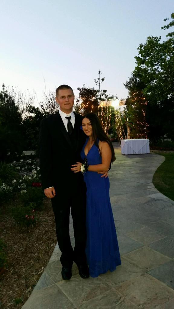 renejulianne's tweet photo. Prom🎀 http://t.co/Avy9DeTBKa