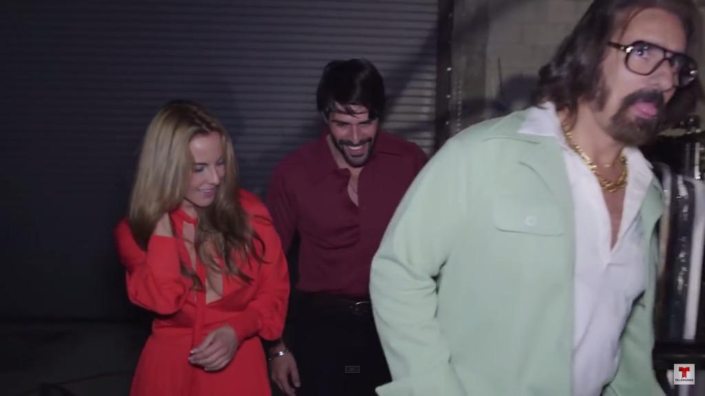 soyVaroni's tweet photo. @katedelcastillo se ríe por que #estepechito le señala las #gonadas de @juanpablollano http://t.co/3BBupY2Tzz
