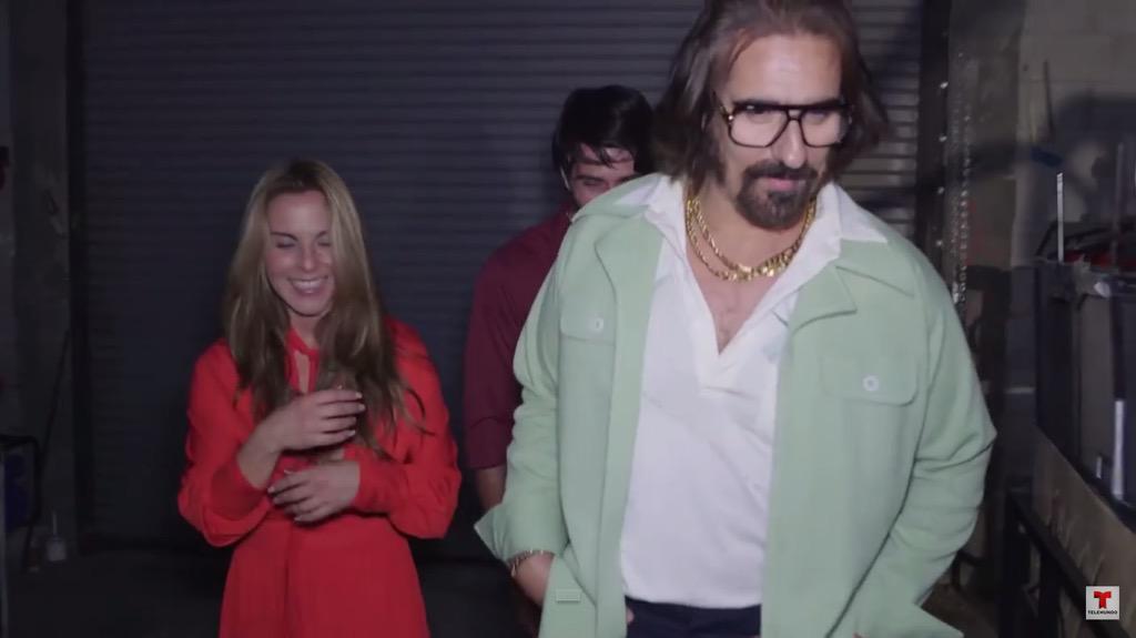 soyVaroni's tweet photo. @katedelcastillo se ríe por que #estepechito le señala las #gonadas de @juanpablollano http://t.co/3BBupY2Tzz