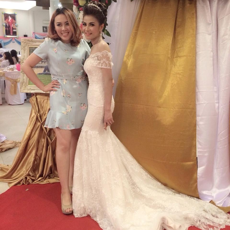 nobpana's tweet photo. ยินดีกับพี่สาวคนสวยและแสนดี#ncwedding#19Apr2015#งานฝ่าด่านสงกรานพระประแดง#รักนะคะจุฟ😍 http://t.co/OHs6A42Axn