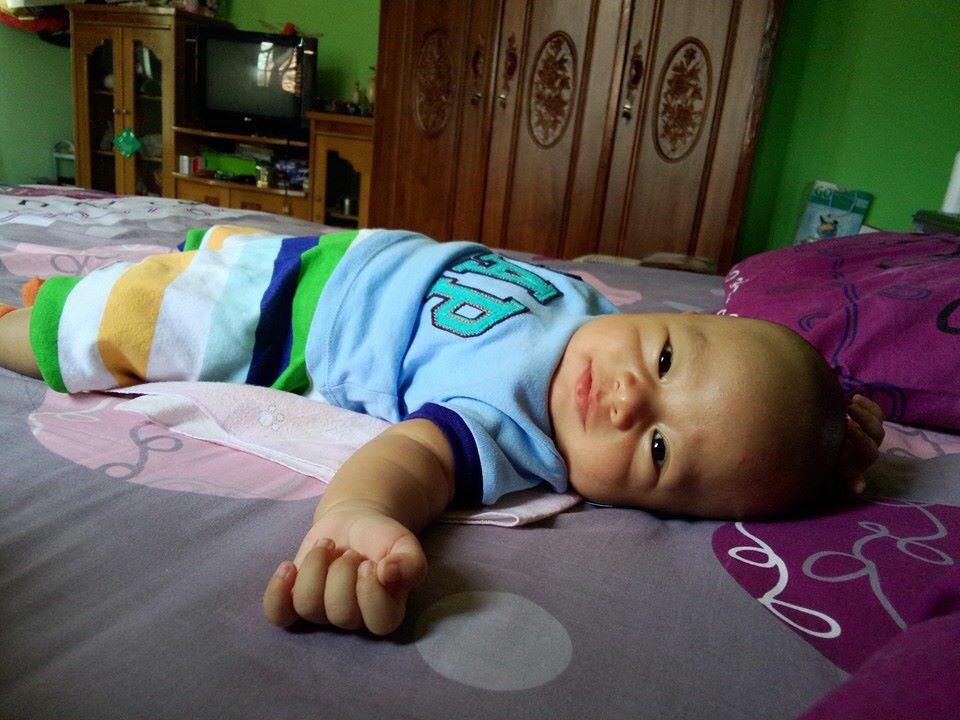 siidiaan's tweet photo. Klo udh sm jagoan'a mama tuh rasanya malas utk beranjak 😝😘 http://t.co/IgLIq1RnNs