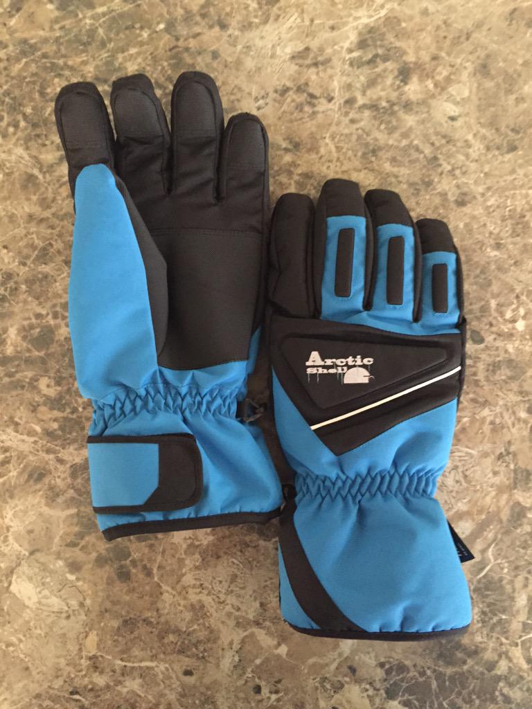 ArcticShell's tweet image. Here is our new gloves about to go on sale! Retweet or fav if you would by them?!