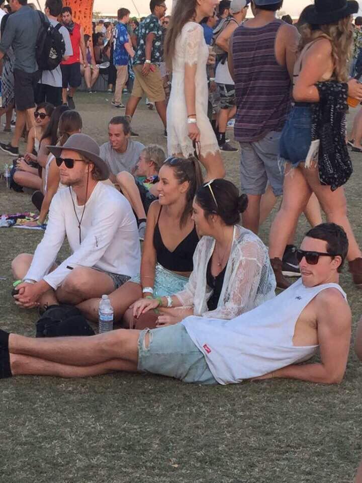 5SOS_Daily's tweet photo. someone take me to Coachella asap! http://t.co/W390niyJcs