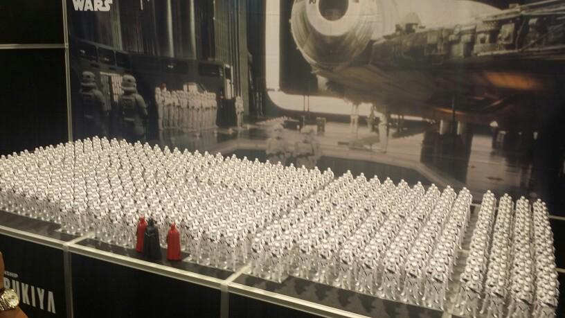 DoctorBirostris's tweet photo. 3.75 figure display awesome! #swca http://t.co/Jd3c6d3VqR