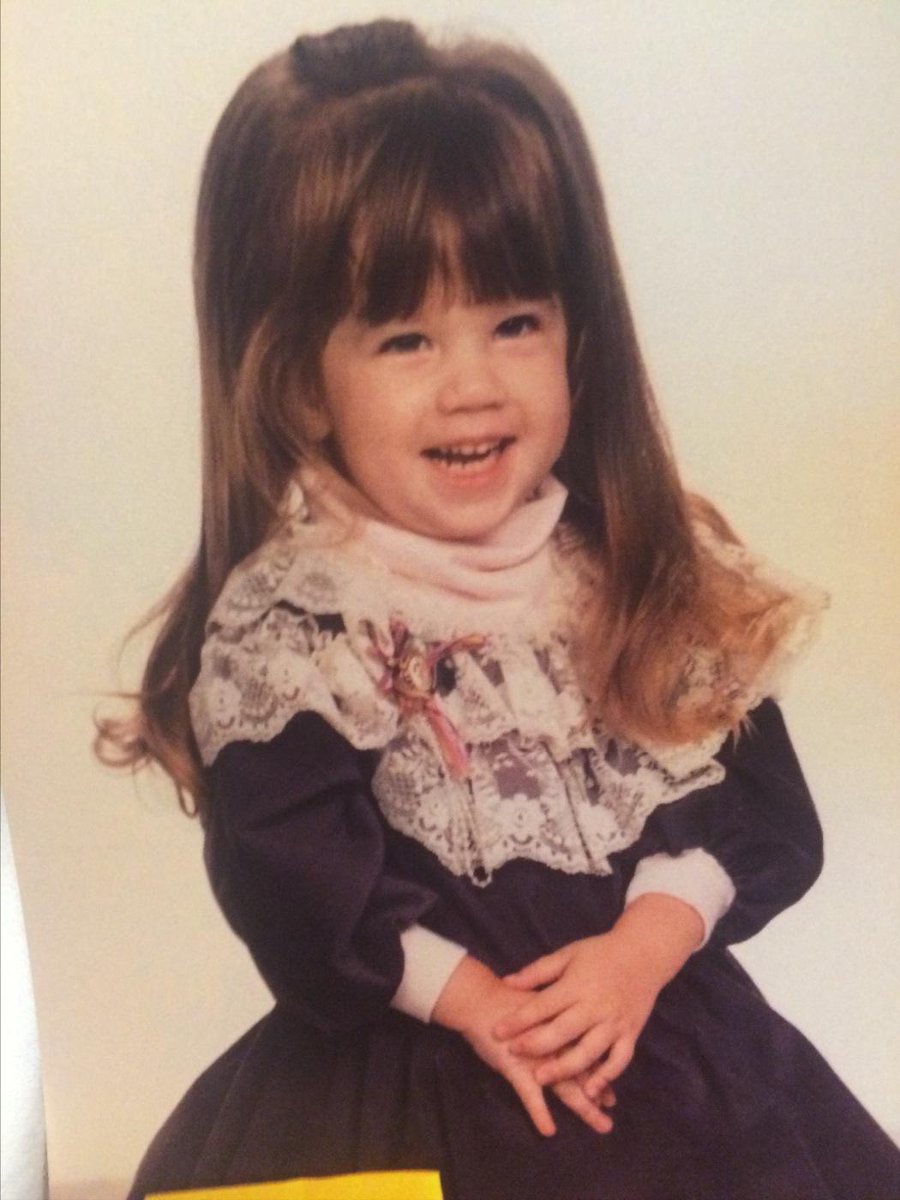 PeeigeKW's tweet photo. What a gal. I can't. Gold, pure gold. @sarahjhumphrey http://t.co/NzZyxxX9pg