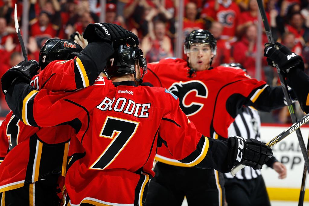 NHL's tweet photo. FINAL: @NHLFlames (4) - @VanCanucks (2)
Recap: http://t.co/5FLyIk0UFJ
CGY leads 2-1
#VANvsCGY #StanleyCup http://t.co/gZtEjpX3oX