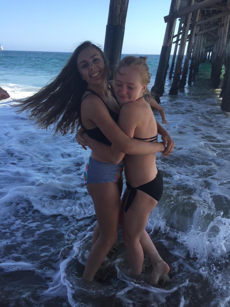 alipalmer13's tweet photo. Beyond blessed with my gorgeous dco girls and the best trip ever๐ #fatio http://t.co/MedA0SDai4