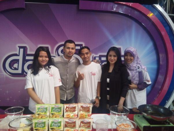 RaffiAhmadLagi's tweet image. Mau ketemu aku seperti pemenang Sasa #KetemuRaffi ? yuk ikutan #Crispylicious di @lifetastier