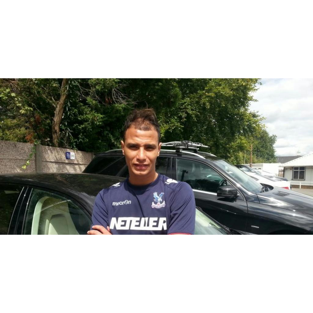 ma29chamakh's tweet photo. Have A Great Start Of Week Evreyone #Cpfc#MarouaneChamakh http://t.co/NOTUcL4d9M