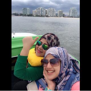 Umi <a href="/elvy_sukaesih/">Elvy Sukaesih</a> n Dhawiya at Gold Coast Australia