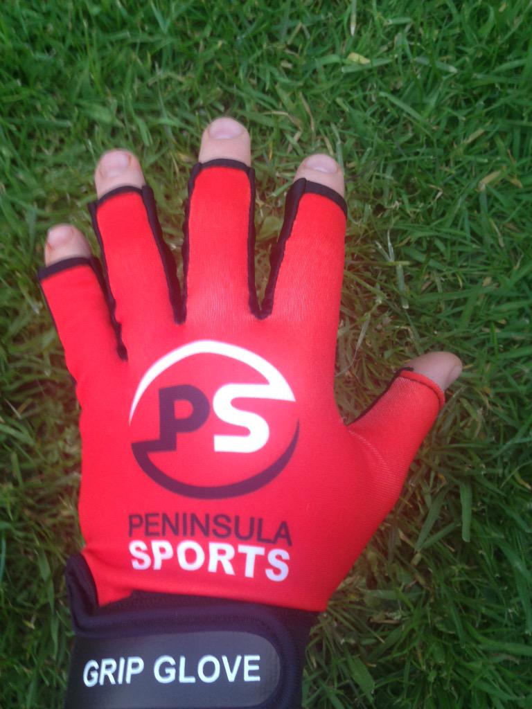 SportsPeninsula's tweet photo. @TheGreatGander @pkel1 @sok90 @ColmCal1 New hurling grip glove now on sale RT http://t.co/xPRRlyH33C