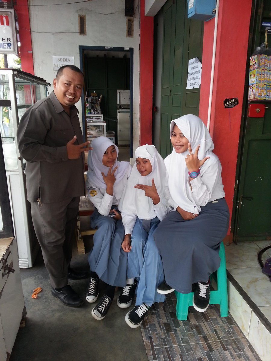 Partai Keren Sekalee ... Met Milad ya <a href="/PKSejahtera/">DPP PKS</a> cc <a href="/pks_kreatif/">PKS Kreatif</a> <a href="/anismatta/">Anis Matta</a> <a href="/tifsembiring/">Tifatul Sembiring</a> #PKSweet17