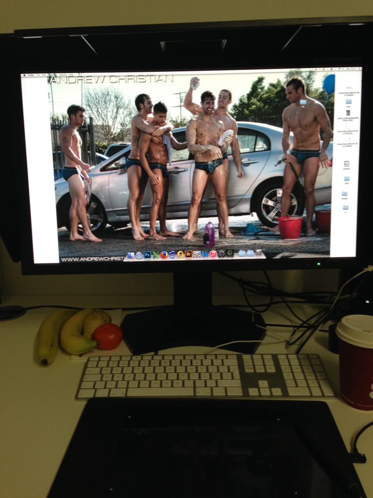 charleymarshall's tweet image. Thanks guys!!!! @SamKinge