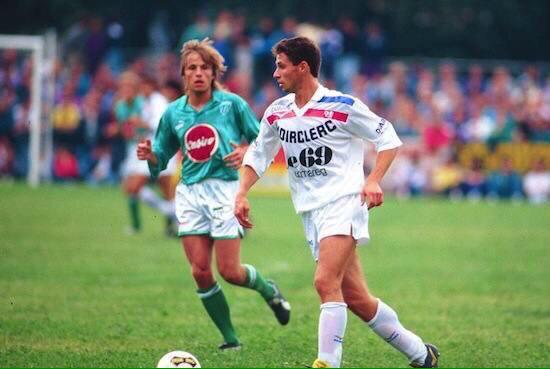 playersunited's tweet image. Today @frankronald1970 participate in the Match against Poverty #MAP2015 in St.Etienne, former club of @RobWitschge