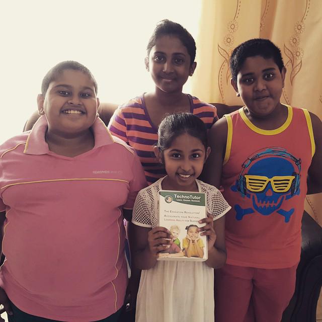 RozellePlatake's tweet photo. @TechnoTutorSA Making a difference, one family at a time. #TechnoTutorSA #Vocabulary #Words #Education #Students http://t.co/n2RVmxKEZz