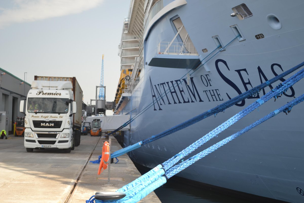 PremierFreight's tweet image. Another photo of Premier Freight assisting @RoyalCaribbean #AnthemOfTheSeas from last week.