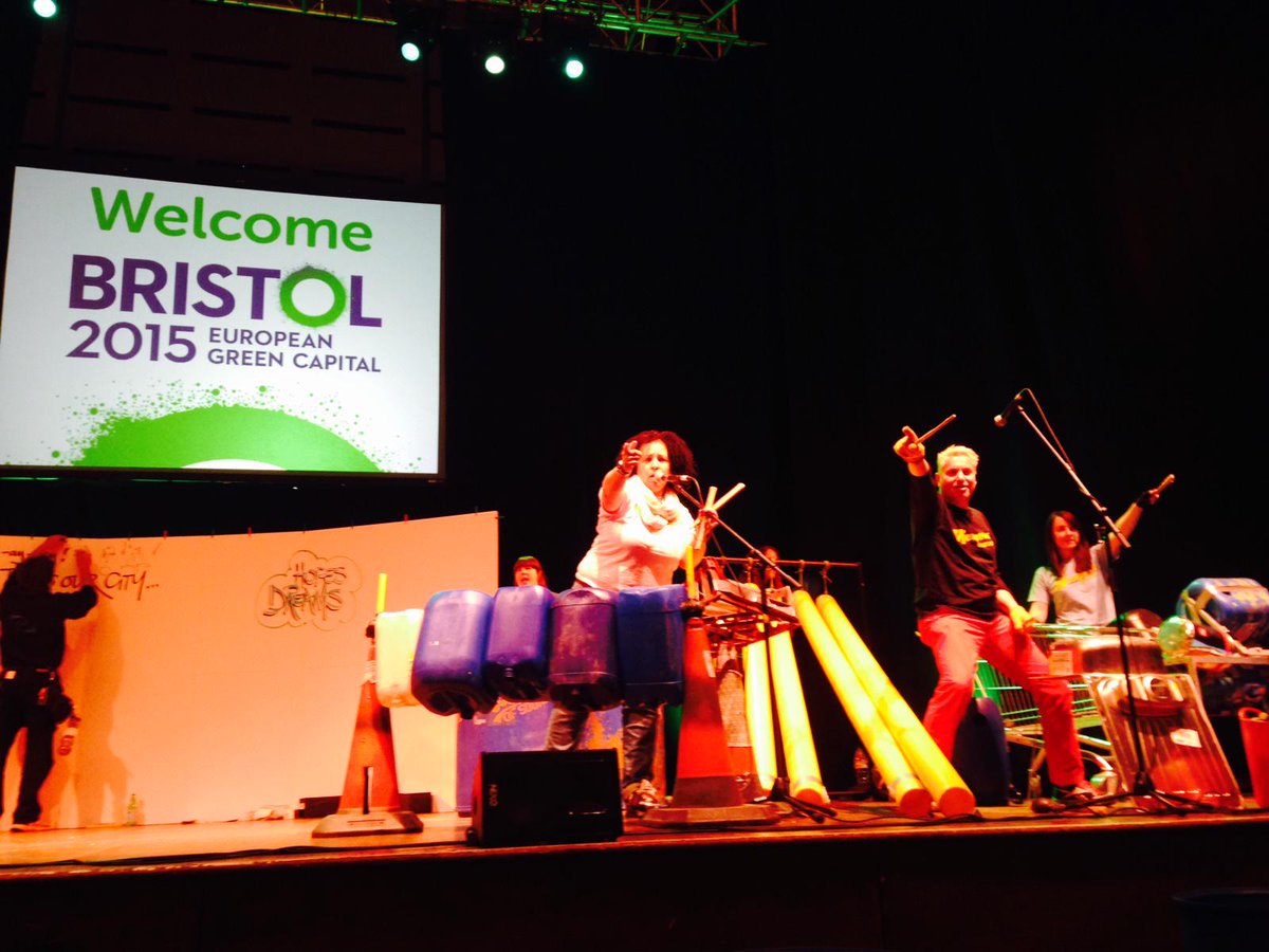 Bristol_2015's tweet image. LIVE NOW: #GreenYouthDay (1st official #Bristol2015 summit) has started: bit.ly/1bgYNi6 #Bristol @Livestream