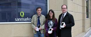 Alberto Prego, Amelia Blanco y Unai Lekube premiados con un Iphone, por su participación 
“Sí al reciclaje” Zorionak!