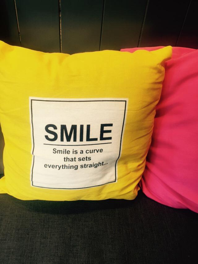 ibrowcork's tweet photo. Monday's here and we are definitely smiling @ibrowcork #ibrow #iheartCork http://t.co/1AVb4qVNQi
