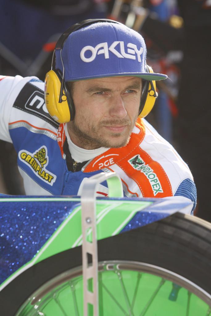 Hansi_Andersen's tweet photo. Busy spell over the next three weeks, as 10 meetings in England alone 🙈✊🏽🚲💨💨 #LoveSkidding #FuldThrottle #Braapp http://t.co/FtPeaI3XAy