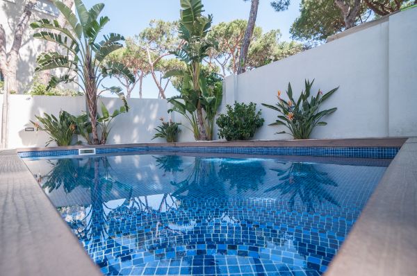 Luna Llar tweet media