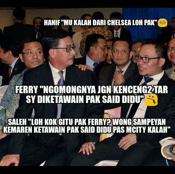 saididu's tweet photo. Dpt info 2 Menteri @ferrymbaldan dan @hanifdhakiri ngerumpi spt foto ini. Mhn klarifikasi hehe http://t.co/zouobYaQ0q