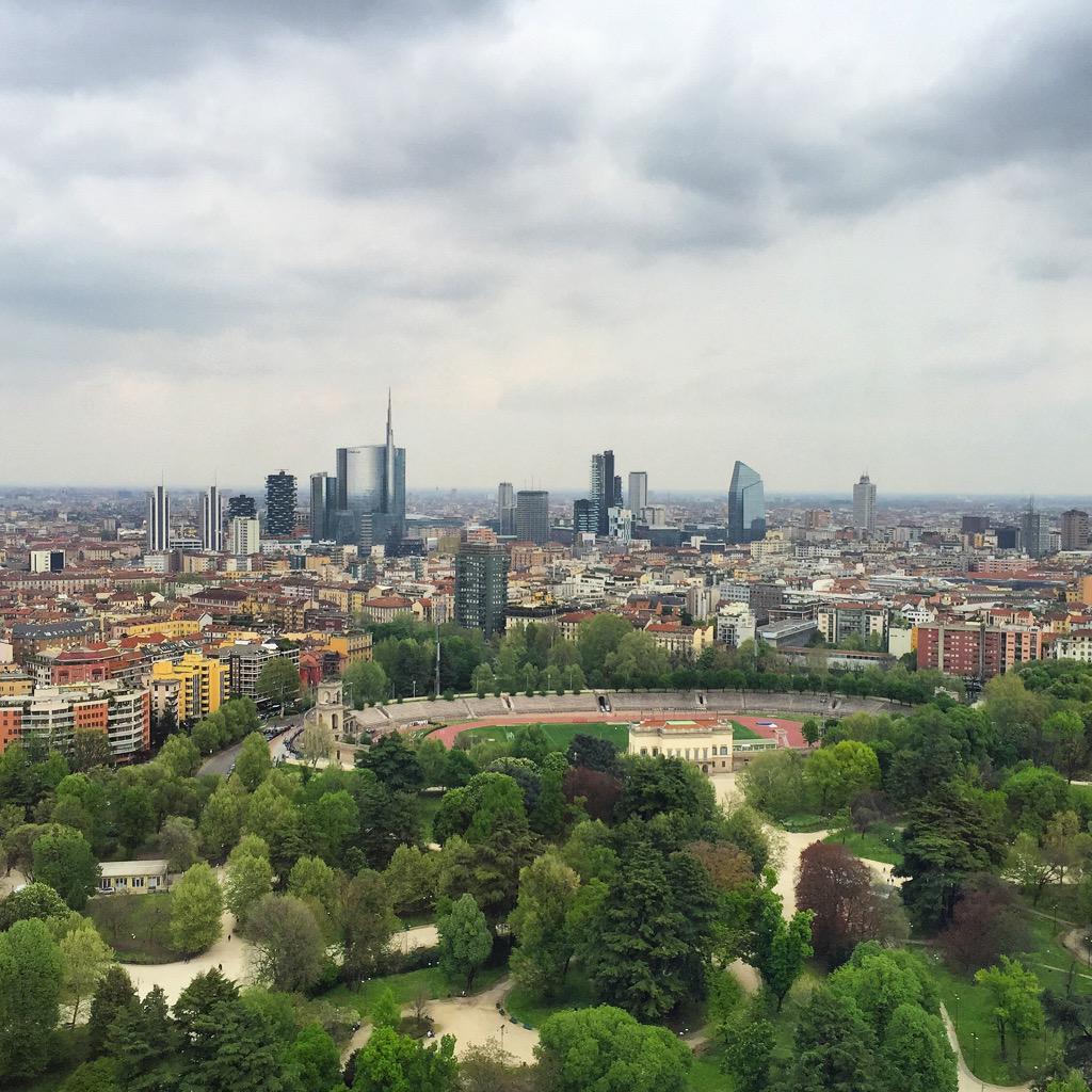 #Milan on the <a href="/nytimes/">The New York Times</a> why you should come to visit this amazing city!  #ExpoMilano2015 mobile.nytimes.com/2015/04/19/tra…