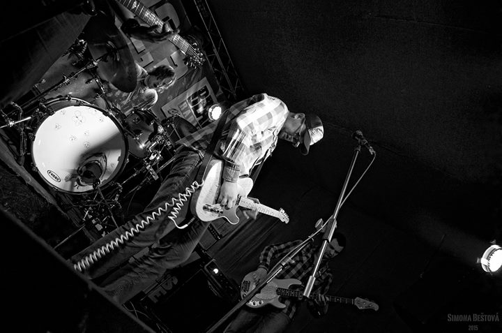 MyDogsBoneBand's tweet photo. Photoreport from #Jihlava #rock #rockclubjezek #thebeatsgoon #thejoyofsect #leonies #mydogsbone #BRISBANE http://t.co/DBNUzPGlWO