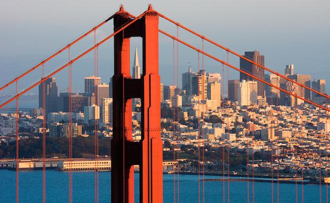 FWmediaEurope's tweet photo. Investissements records aux Etats-Unis au premier trimestre http://t.co/83mYzGkkle http://t.co/yHdzd1Bd0I