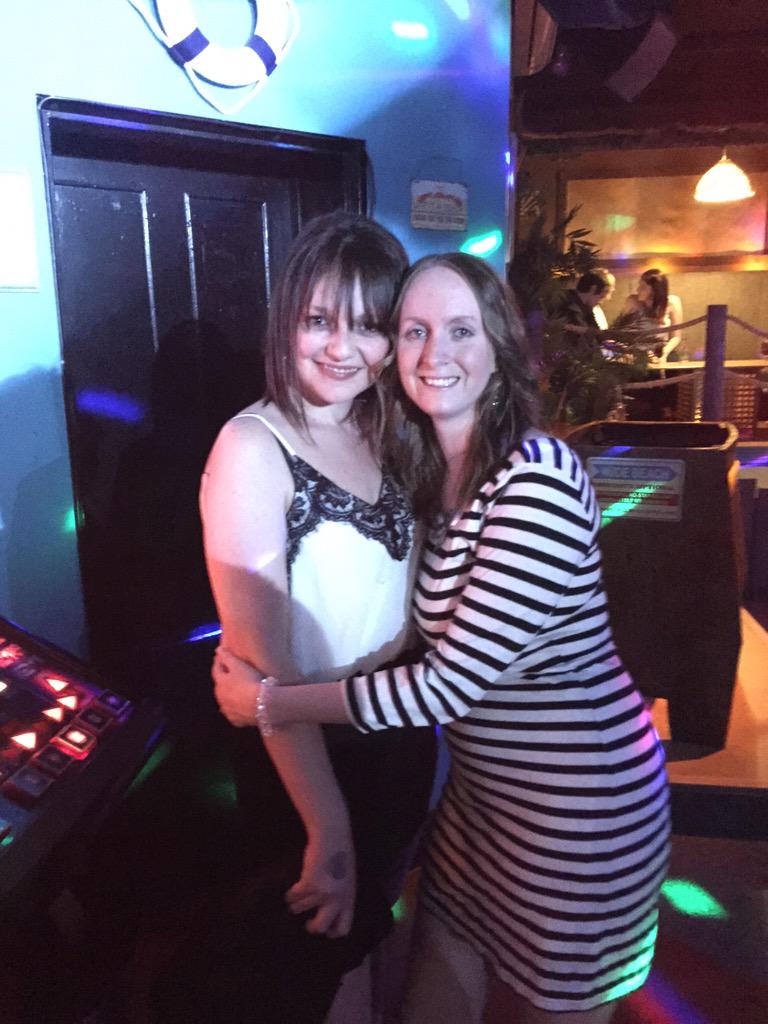 1990_kathryn's tweet photo. Another amazing night out 😃 http://t.co/nkdh3jRSt4