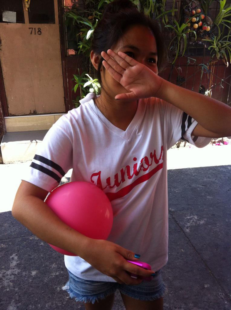 julietacorazon_'s tweet photo. post birthday celebration #LFC15 @MissFayeCamacho @gelaguevs http://t.co/FioRsMcNoe