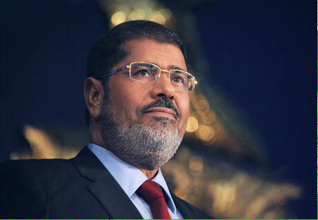 Yarın Cumhurbaşkanı Muhammed Mursi'nin karar duruşması var. 
Darbe rejimi Mursi'ye idam verebilir. 
Dünya sessiz!