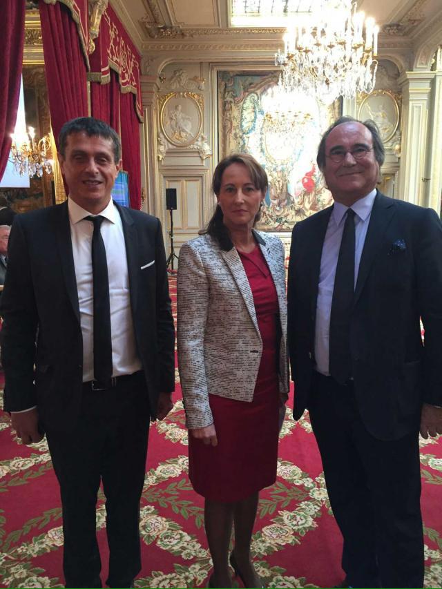 I love Sète (@ilovesete) on Twitter photo "Vous êtes ici parce que vous avez compris que la transition énergétique est une chance" <a href="/RoyalSegolene/">Ségolène Royal</a> "Vous êtes ici parce que vous avez compris que la transition énergétique est une chance" <a href="/RoyalSegolene/">Ségolène Royal</a>