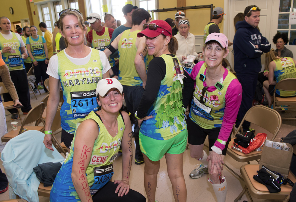TheJimmyFund's tweet photo. Best of luck to all those running the #BostonMarathon today, especially members of our #DFMC team! http://t.co/sWhQxYthUF